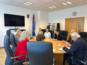 Slika: ODRŽAN SASTANAK U  MINISTARSTVU RADA, MIROVINSKOGA SUSTAVA, OBITELJI I SOCIJALNE POLITIKE