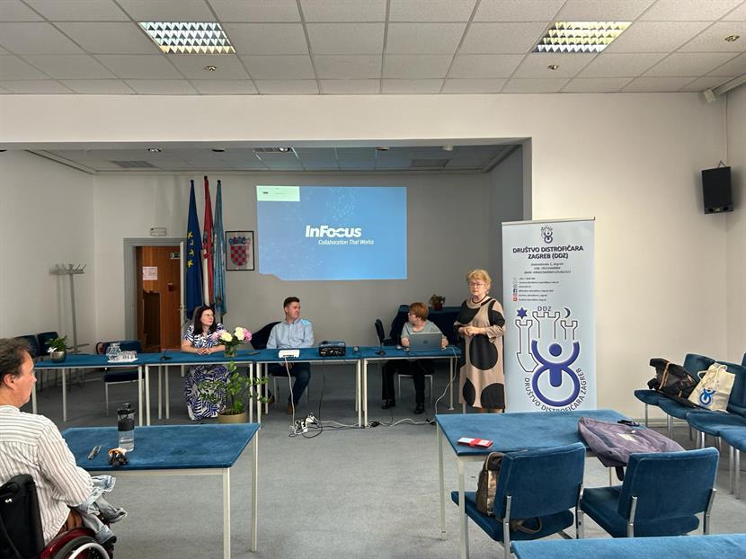 Slika: TRIBINA - KVALITETA ŽIVOTA ČLANOVA OBITELJI S MIŠIĆNOM DISTROFIJOM