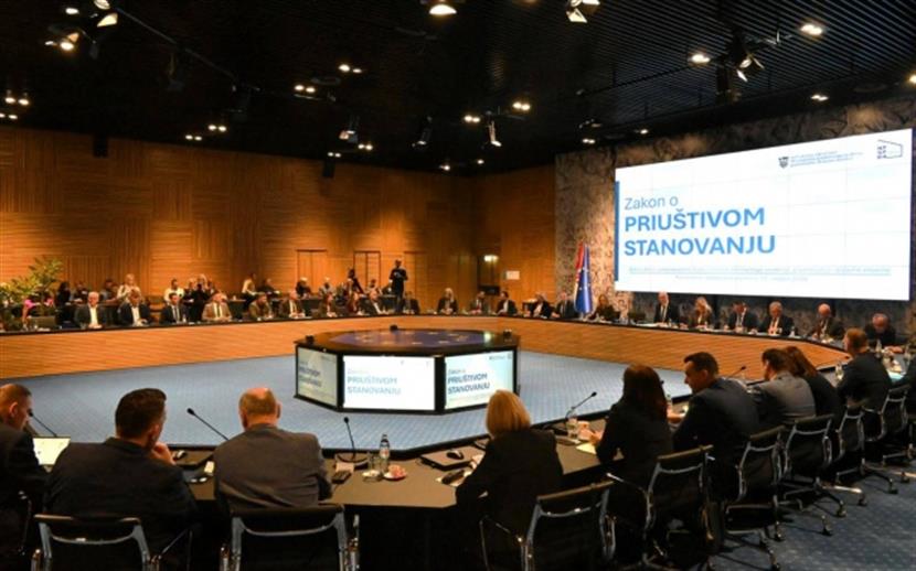 Slika: DONESEN ZAKON O PRIUŠTIVOM STANOVANJU